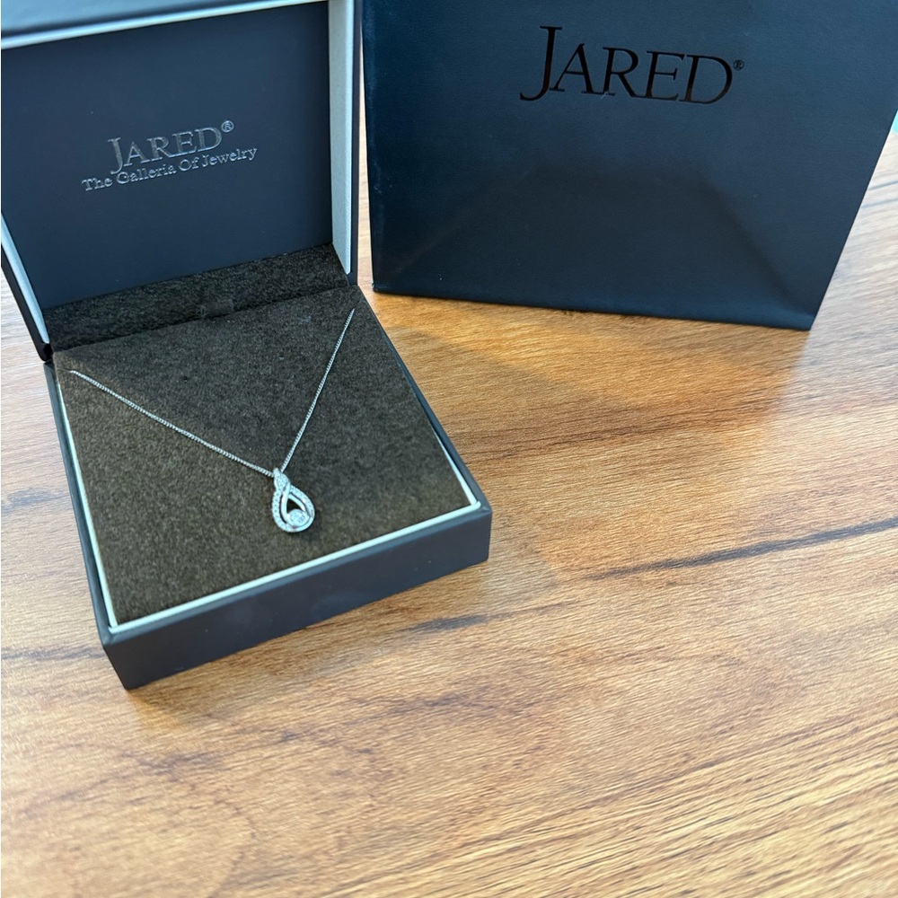 Interwoven Diamond Pendant Necklace